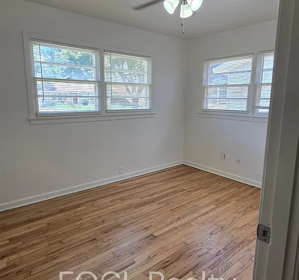 4417 43rd St — Photo 5