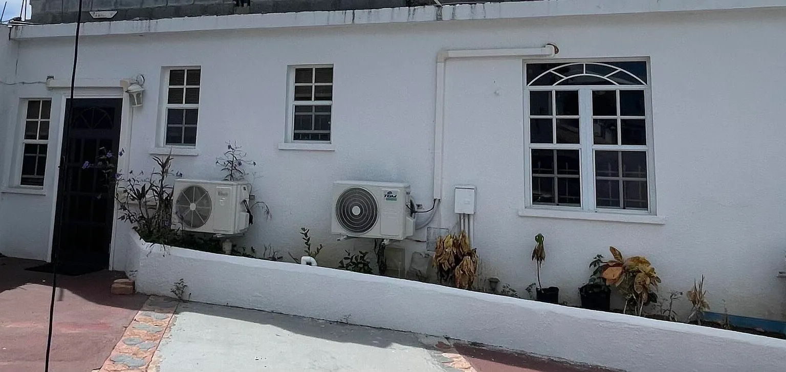 2 bed, $2,300 — Photo 1