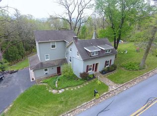3490 Honeysuckle Rd, Bethlehem, PA 18015