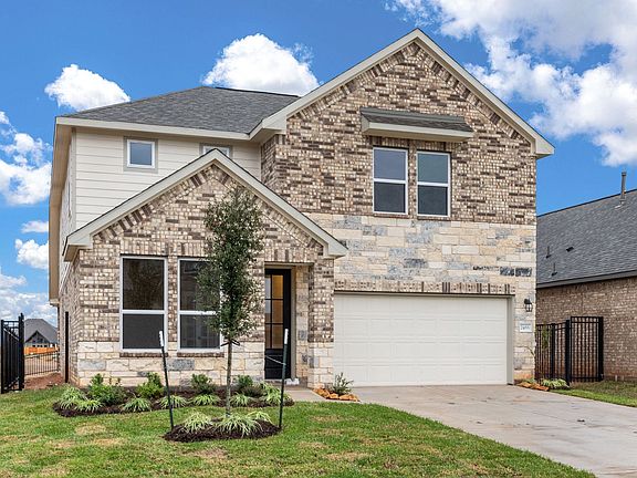 Welcome home to 2455 Solaris Bend Drive located in the master planned community of Sunterra and zone