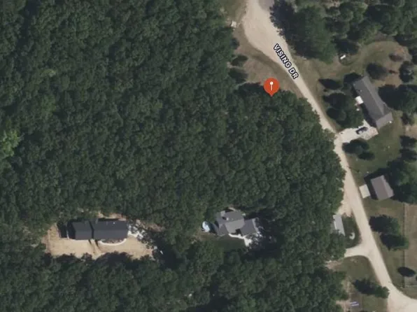 5560 Vising Dr, Lowell, MI 49331