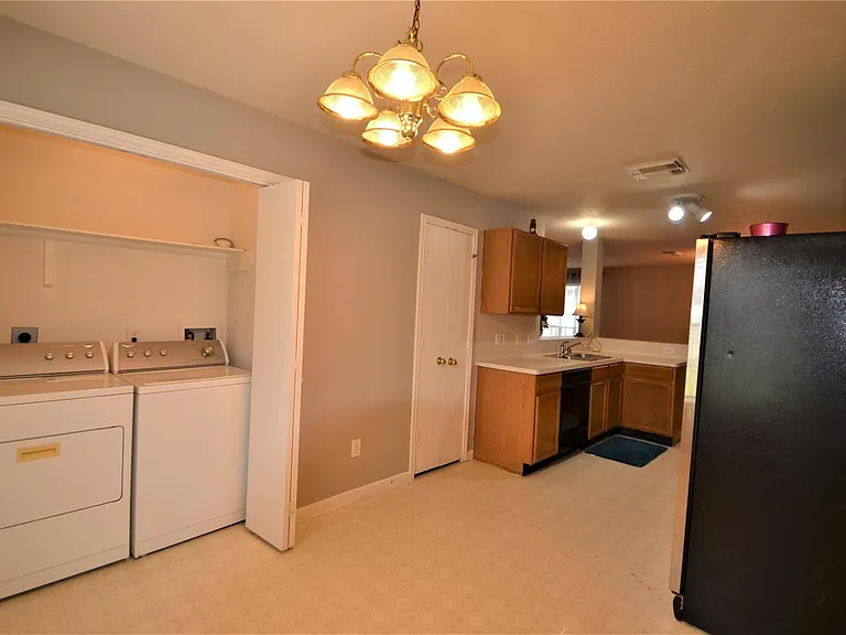 5126 Riverwood Dr — Photo 20