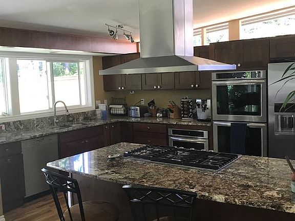 2nd image of 12218 NE 66th St