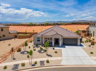 697 N Sage Flat Cir, Washington, UT 84780