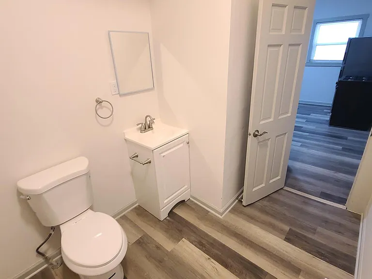 803 Hamilton St #L — Photo 9