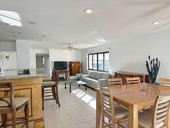 2nd image of 1781 Jamaica Way #3