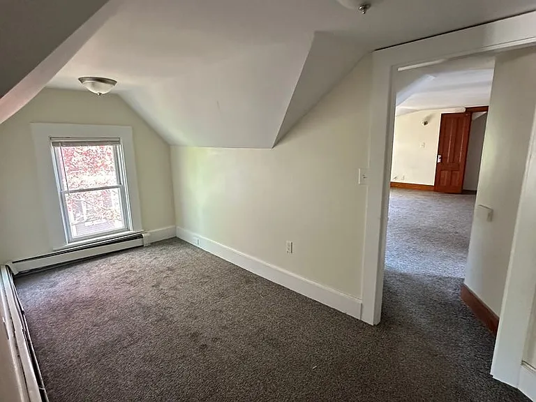 33 Bangor St — Photo 4