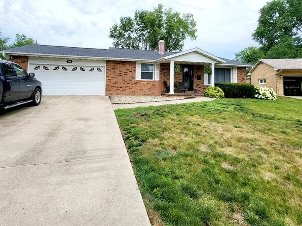 45 Lincoln Rd, Canton, IL 61520