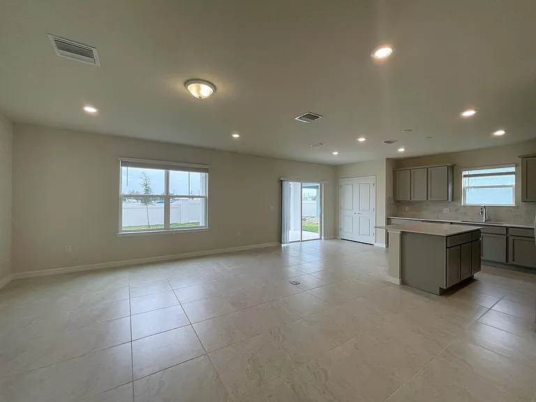 1586 Delightful Dr — Photo 2