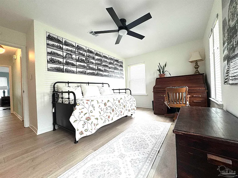 3585 Riddick Dr — Photo 18