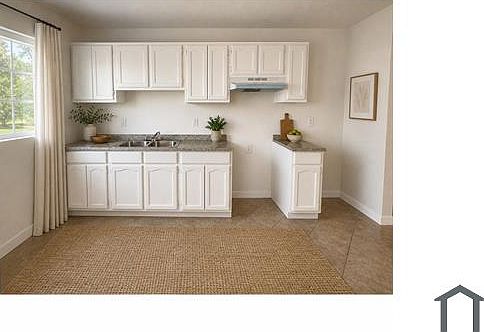 3rd image of 9562 Compton Ave