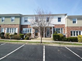 426-6 Corona Ave, Valley Stream, NY 11580