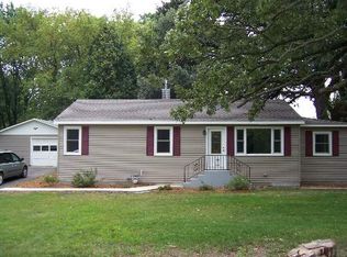 19561 101st St, Bristol, WI 53104