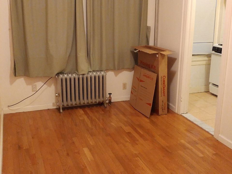 1st image of 3215 46th St