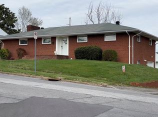 1344 Pineola Ave, Kingsport, TN 37664