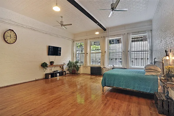 Rented by Corcoran | media 26