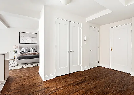 Rented by Central Park South Associates | media 2