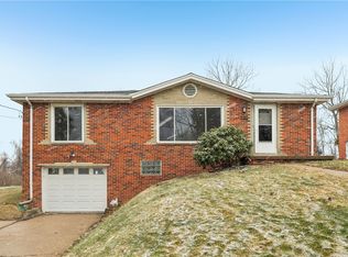 6854 Ridgevue Dr, South Park, PA 15236