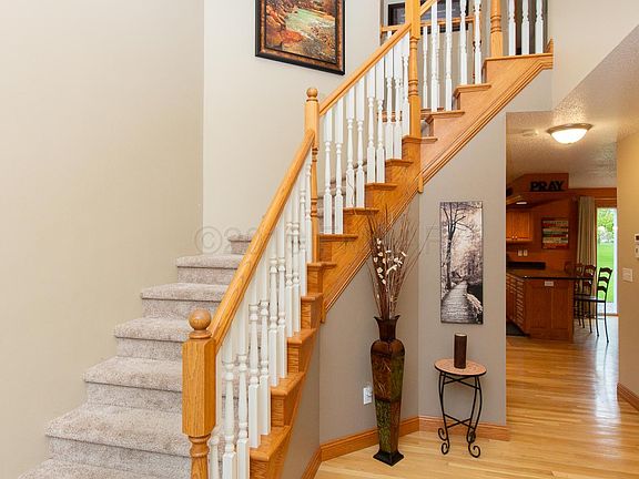 3rd image of 3631 Westmoor Dr