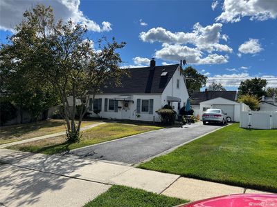 94 Sugar Maple Road, Levittown, NY, 11756