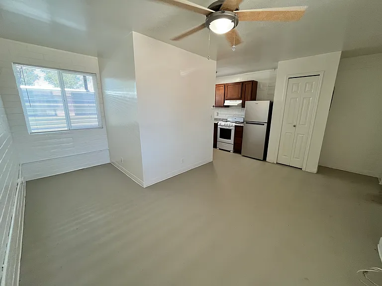 1347 E Benson Hwy #11 — Photo 3