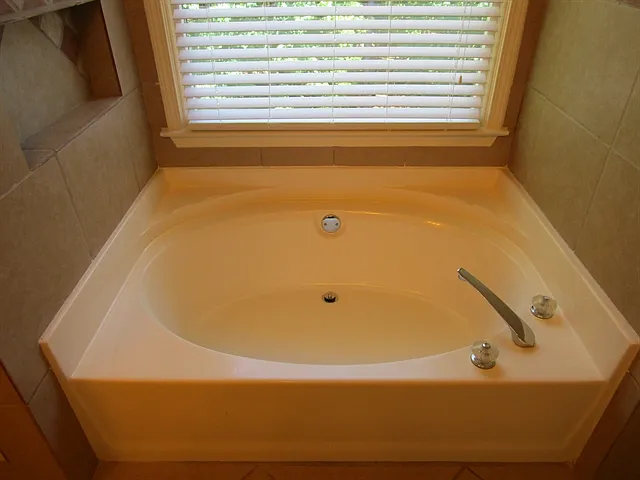 623 Redwood Ln — Photo 13