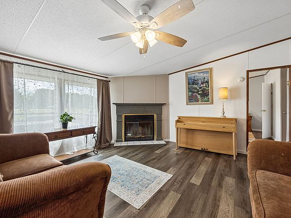4th image of 6027 Nugget Dr