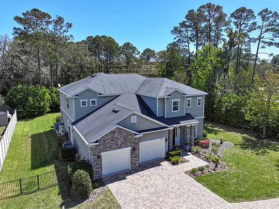 3rd image of 3026 Amelia Rd