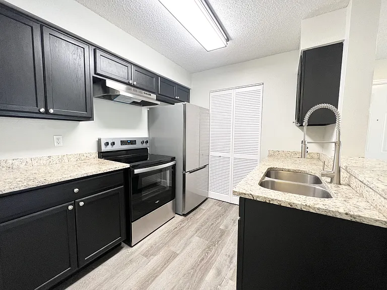 1063 S Hiawassee Rd #1616-1 — Photo 8