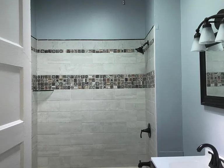 5132 Locust St — Photo 4
