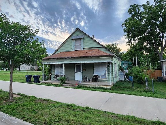 2nd image of 913 S 1st St