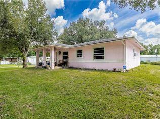 1171 Choctaw Ave, Labelle, FL 33935