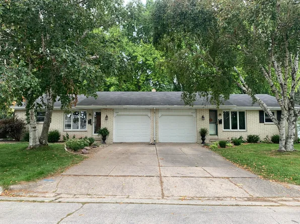 1522 Eliza St, Green Bay, WI 54301