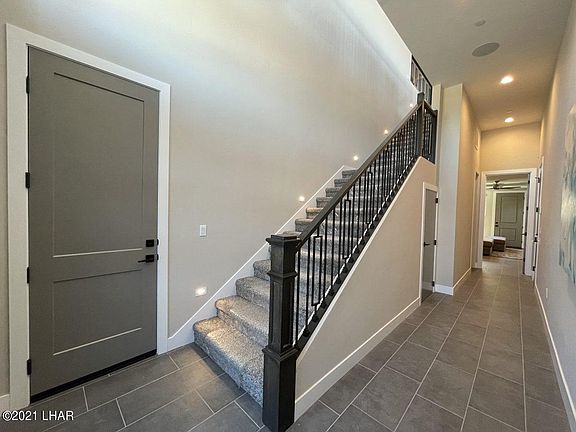 5th image of 726 Malibu Pl
