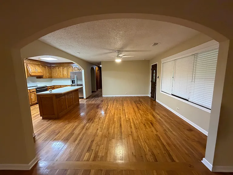 3935 Clements Rd — Photo 3
