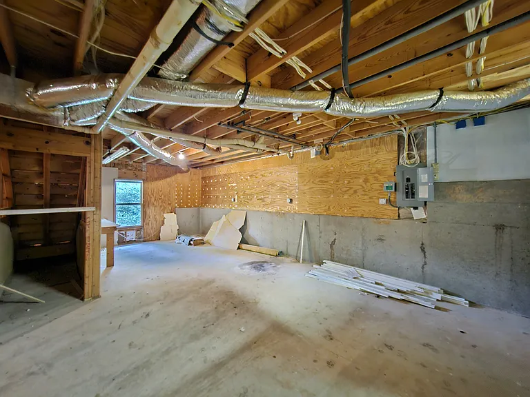 565 Clearwater Pl — Photo 18