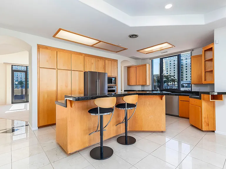 611 G St #321 — Photo 38