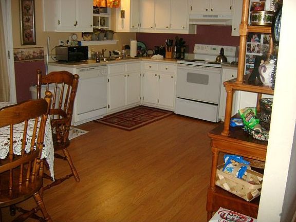2nd image of 4207 Fair Grove Dr