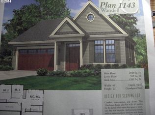 1 Larissa Ln, Gladstone, OR 97027