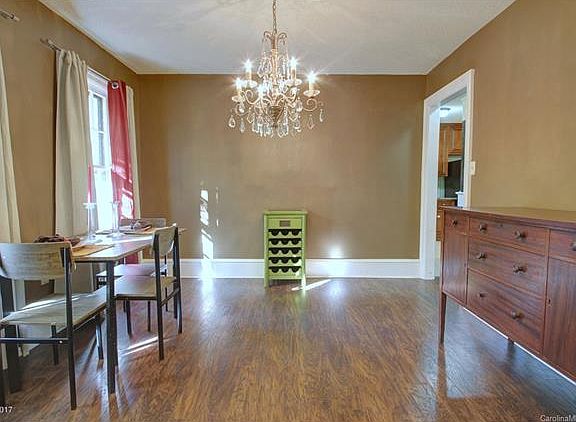 5th image of 9400 Wenlock Cres