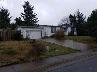 485 SW Double Eagle Dr, Waldport, OR 97394