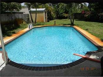 4th image of 1310 SW 28th Ave