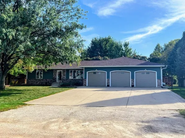 10 E 25th St, Spencer, IA 51301