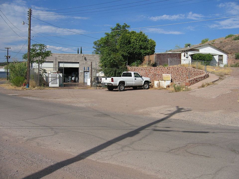 2nd image of 350 Shannon Rd