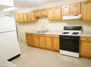 31475 Alcona Ct, Westland, MI 48186