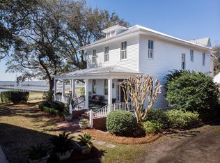 317 Bennett St, Mount Pleasant, SC 29464