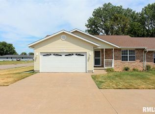 2501 W 63rd St, Davenport, IA 52806