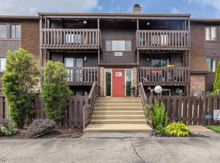 4615 Oakhill Blvd APT 208, Lorain, OH 44053