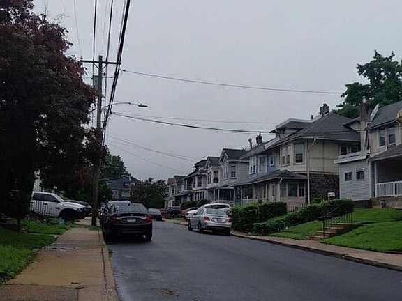 5th image of 203 N Maple Ave