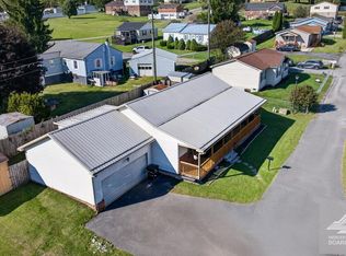 208 Cedar Glen Ln, Princeton, WV 24739